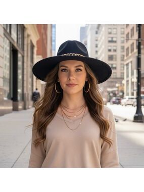 Forever 21 Black Felt Fedora Hat with Gold Chain Accent – NWT, wide brim, boho